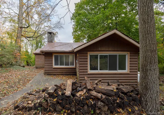 Photo 1 of Single family home for sale at 76 Pleasant Rd, Putnam Valley, NY 10537 | MLS# 1063810 | Listing updated on 2026-10-20