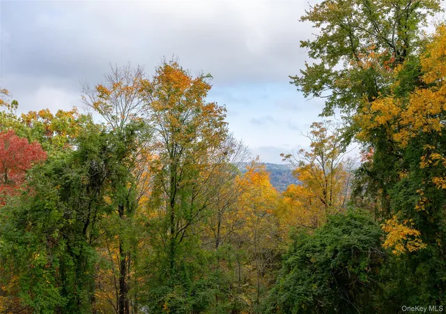 Photo 3 of Single family home for sale at 76 Pleasant Rd, Putnam Valley, NY 10537 | MLS# 1063810 | Listing updated on 2026-10-20
