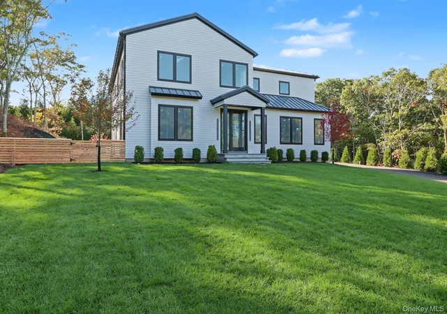 Photo 4 of Single family home for sale at 5 Terrace Ave, Southampton, NY 11968 | MLS# 1063820 | Listing updated on 2026-10-29