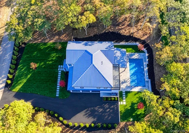 Photo 2 of Single family home for sale at 5 Terrace Ave, Southampton, NY 11968 | MLS# 1063820 | Listing updated on 2026-10-29