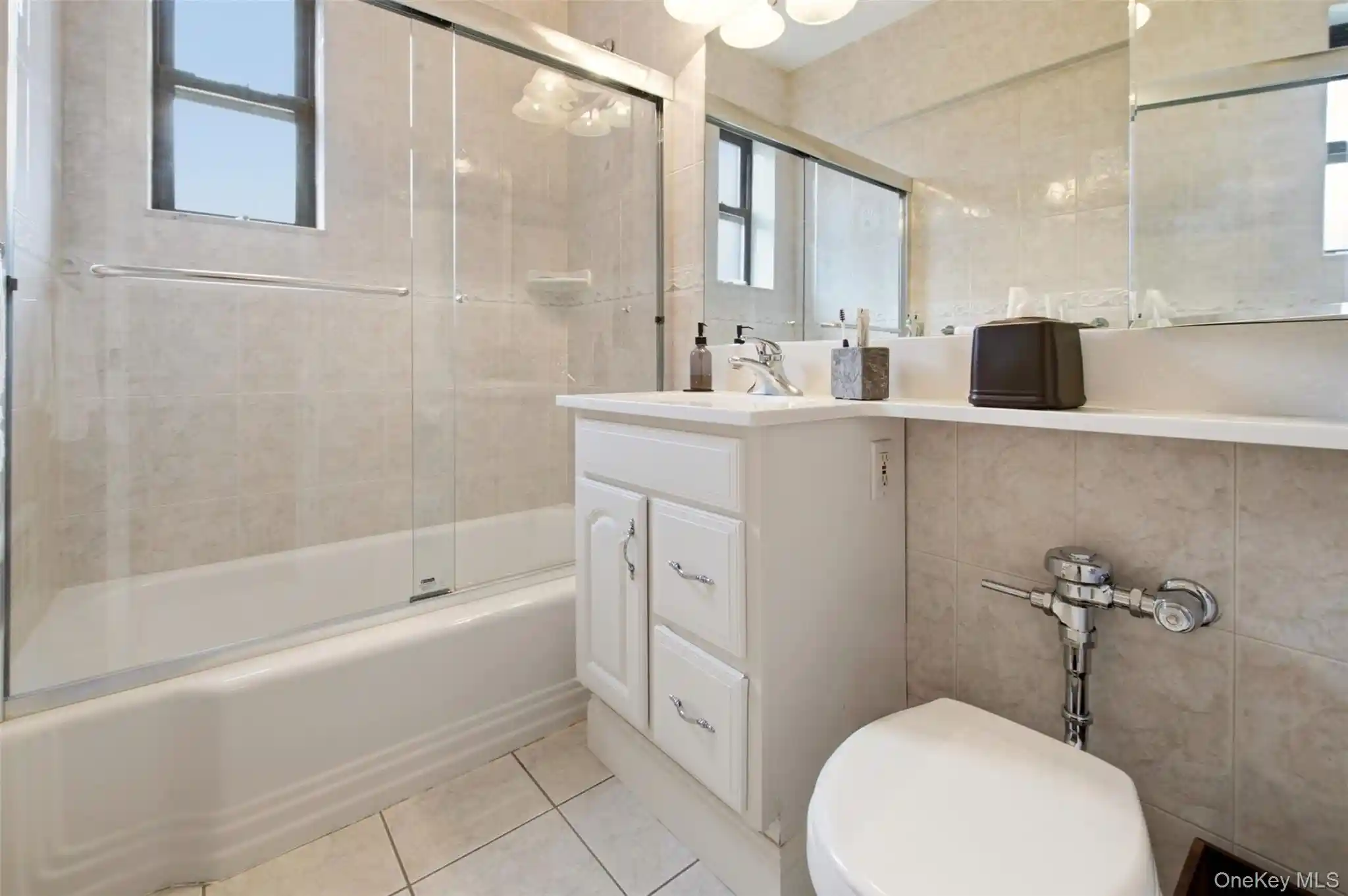 Listing Photo 17 - Condo for sale in 90 Schenck located at 90 Schenck, Great Neck, NY 11590 - Unit #3M