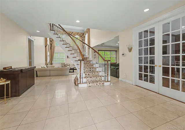 Photo 1 of Single family home for sale at 12 Chauncey Pl, Oyster Bay, NY 11797 | MLS# 1063885 | Listing updated on 2026-10-29