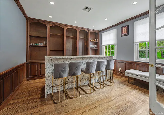 Photo 2 of Single family home for sale at 12 Chauncey Pl, Oyster Bay, NY 11797 | MLS# 1063885 | Listing updated on 2026-10-29