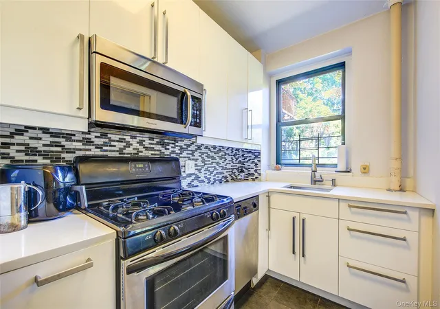 Photo 1 of House for sale at 78-11 35 Avenue #5H, New York, NY 11372 | MLS# 1063925 | Listing updated on 2026-10-24