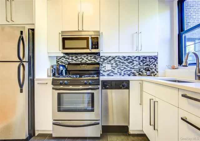 Photo 2 of House for sale at 78-11 35 Avenue #5H, New York, NY 11372 | MLS# 1063925 | Listing updated on 2026-10-24
