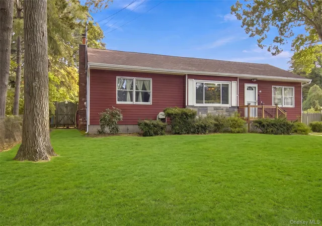 Photo 4 of Single family home for sale at 41 Kirk Ave, Islip, NY 11779 | MLS# 1063949 | Listing updated on 2026-10-29