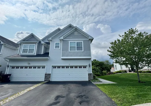 Photo 2 of Single family home for sale at 95 Meadow View Dr, Wallkill, NY 10940 | MLS# 1063951 | Listing updated on 2026-10-21