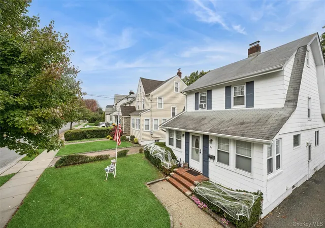 Photo 3 of Single family home for sale at 85 Magnolia Ave, Hempstead, NY 11001 | MLS# 1063952 | Listing updated on 2026-10-21