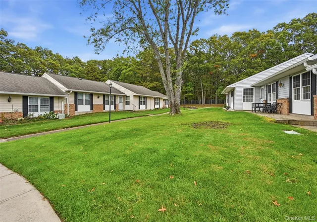 Listing Photo 3 - Condo for sale in building located at 379C Woodbridge Dr, Brookhaven, NY 11719 - Unit #C