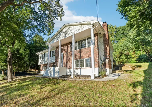 Photo 2 of Single family home for sale at 34 Cricketown Rd, Stony Point, NY 10980 | MLS# 1063971 | Listing updated on 2026-10-19