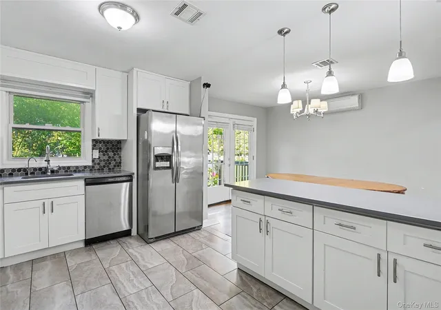 Photo 4 of Single family home for sale at 4 Earl Ct, Ramapo, NY 10952 | MLS# 1063985 | Listing updated on 2026-10-19