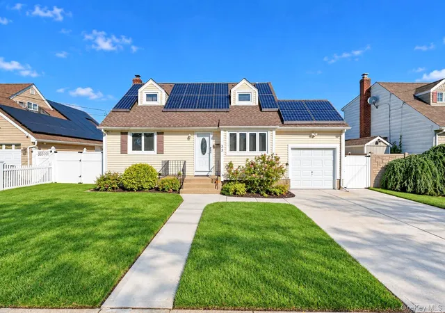 Single family home for sale at 33 Nims Ave, West Babylon, NY 11704 | MLS# 1063999