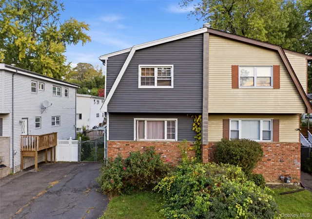 Photo 3 of Single family home for sale at 26 Temple Ln, Ramapo, NY 10901 | MLS# 1064004 | Listing updated on 2026-10-20