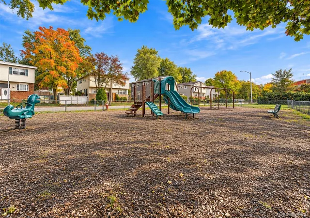 Photo 4 of Single family home for sale at 26 Temple Ln, Ramapo, NY 10901 | MLS# 1064004 | Listing updated on 2026-10-20