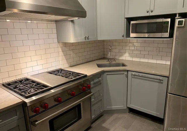 Photo 3 of House for sale at 11021 73rd Road #4G, New York, NY 11375 | MLS# 1064022 | Listing updated on 2026-10-28