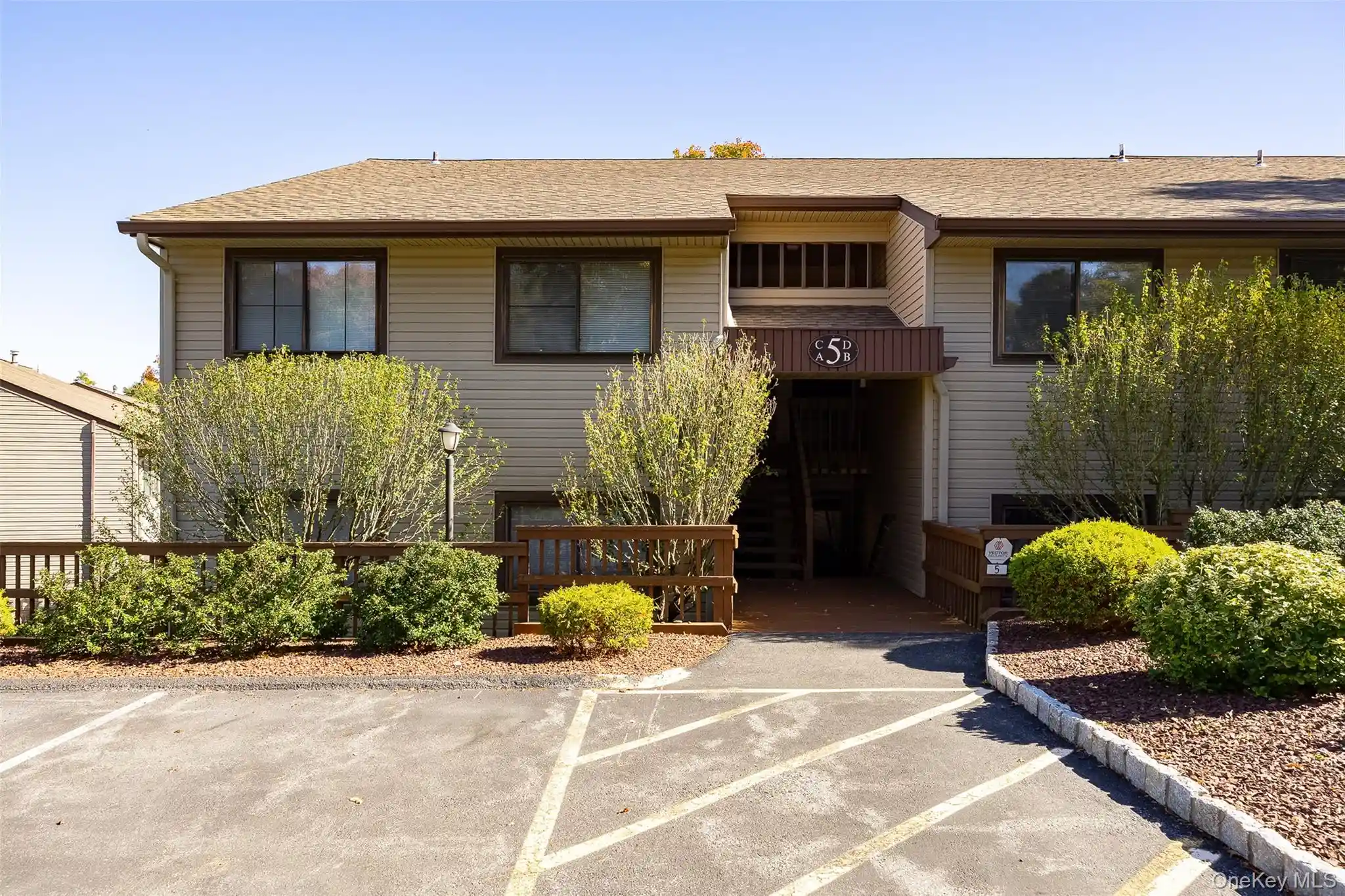 Listing Photo 1 - Condo for sale in 5 Downing Pl located at 5 Downing Pl, Poughkeepsie, NY 12601 - Unit 5 Downing Pl