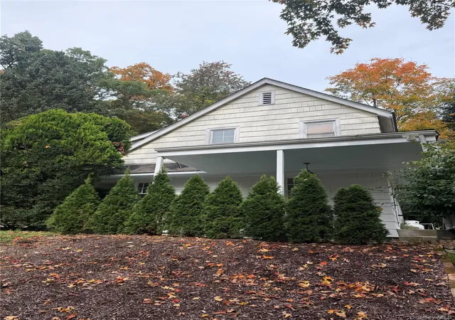 Photo 1 of Multi family home for sale at 105 Chappaqua Rd, Ossining, NY 10510 | MLS# 1064050 | Listing updated on 2026-10-19