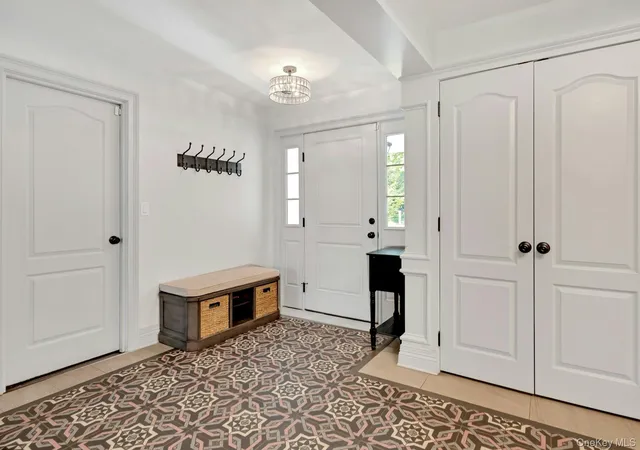 Photo 2 of Single family home for sale at 18 Hampton Rd, North Hempstead, NY 11050 | MLS# 1064065 | Listing updated on 2026-10-25