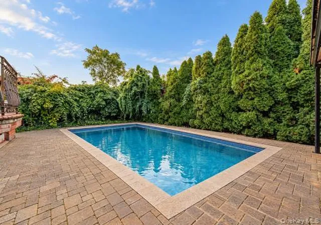 Photo 3 of Single family home for sale at 11024 69th Avenue, New York, NY 11375 | MLS# 1064071 | Listing updated on 2026-10-22