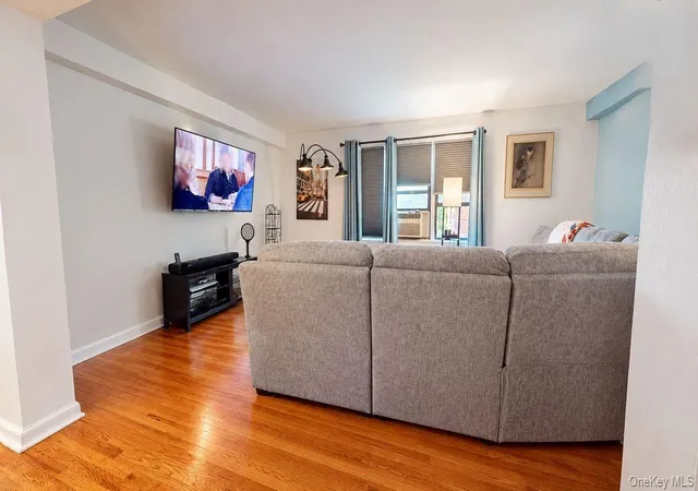 Photo 3 of House for sale at 2 Fisher Dr #501, Mount Vernon, NY 10552 | MLS# 1064083 | Listing updated on 2026-10-21