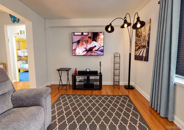 Photo 4 of House for sale at 2 Fisher Dr #501, Mount Vernon, NY 10552 | MLS# 1064083 | Listing updated on 2026-10-21