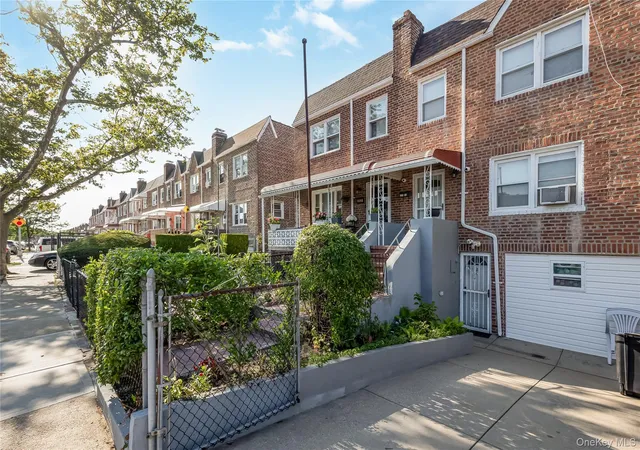Photo 1 of Single family home for sale at 22533 Murdock Ave, New York, NY 11429 | MLS# 1064092 | Listing updated on 2026-10-20