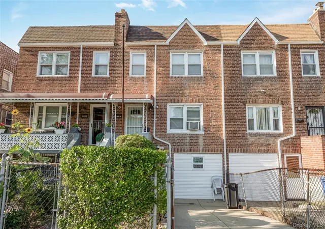 Photo 2 of Single family home for sale at 22533 Murdock Ave, New York, NY 11429 | MLS# 1064092 | Listing updated on 2026-10-20