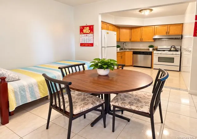 Photo 4 of Condo for sale at 139-35 35th Avenue #4C, New York, NY 11354 | MLS# 1064095 | Listing updated on 2026-10-20