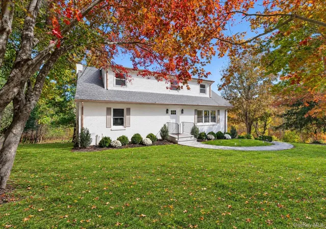 Photo 2 of Single family home for sale at 16 Primrose St, Somers, NY 10536 | MLS# 1064100 | Listing updated on 2026-10-29
