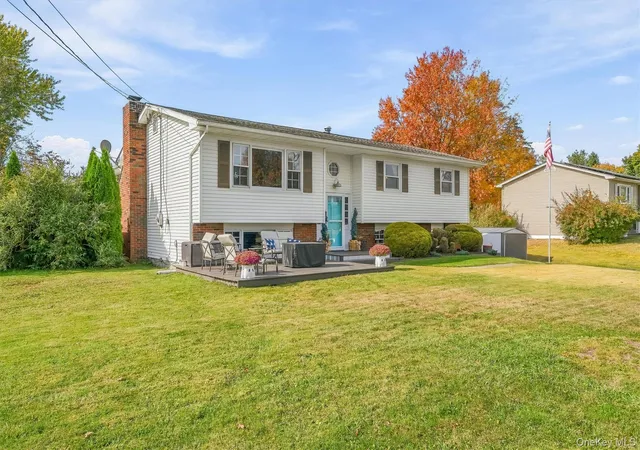 Photo 4 of Single family home for sale at 237 Goodwill Rd, Montgomery, NY 12549 | MLS# 1064107 | Listing updated on 2026-10-30