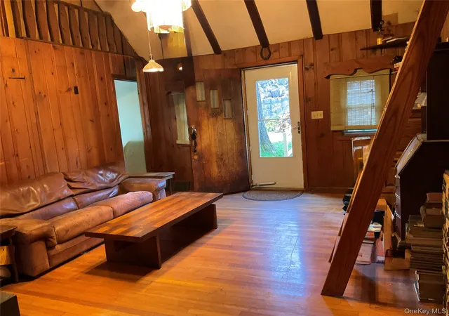 Photo 2 of Single family home for sale at 32 Crest Dr, Carmel, NY 10541 | MLS# 1064108 | Listing updated on 2026-10-20