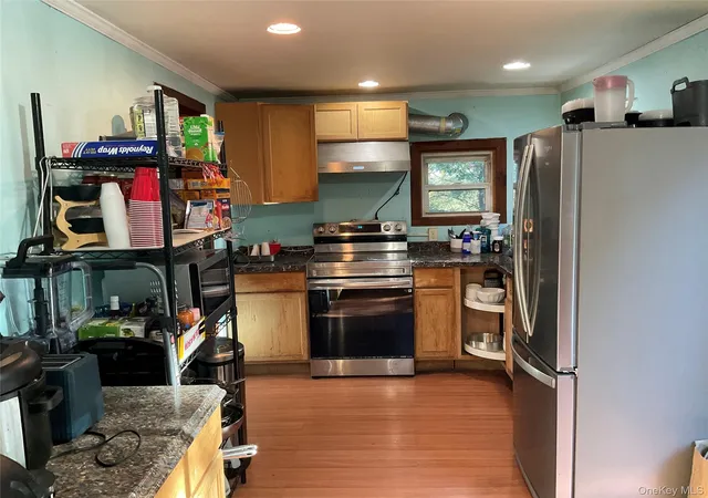 Photo 3 of Single family home for sale at 32 Crest Dr, Carmel, NY 10541 | MLS# 1064108 | Listing updated on 2026-10-20