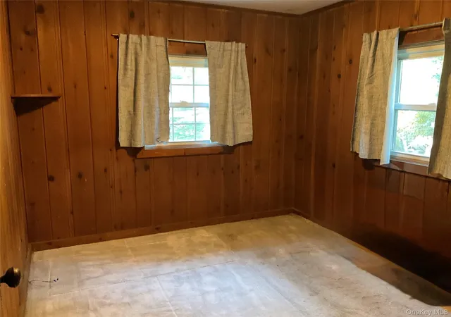 Photo 4 of Single family home for sale at 32 Crest Dr, Carmel, NY 10541 | MLS# 1064108 | Listing updated on 2026-10-20