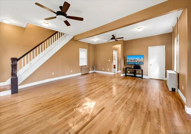 Listing Photo 4 - Condo for sale in building located at 8 Soundview Ter, New York, NY 10465 - Unit #8
