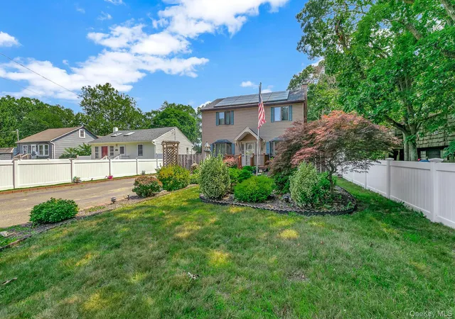 Photo 1 of Single family home for sale at 17 Victory Ave, Brookhaven, NY 11967 | MLS# 1064115 | Listing updated on 2026-10-25