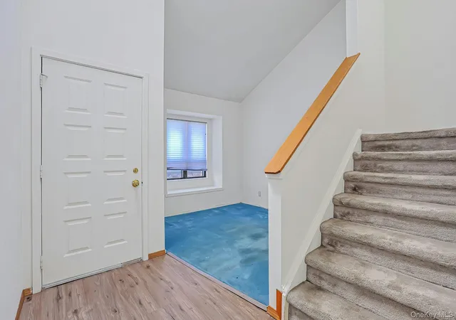 Photo 3 of Single family home for sale at 53 Hudson Watch Dr, Ossining, NY 10562 | MLS# 1064126 | Listing updated on 2026-10-28