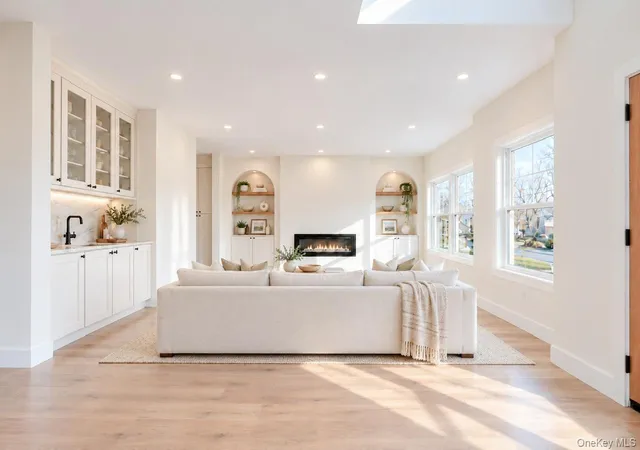 Photo 2 of Single family home for sale at 152 Kinsella Ave, Oyster Bay, NY 11762 | MLS# 1064146 | Listing updated on 2026-10-22