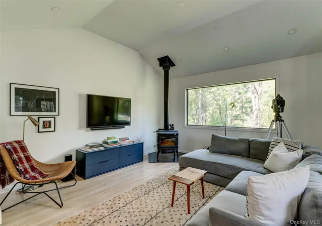 Photo 4 of Single family home for sale at 351 Gables Rd, Tusten, NY 12764 | MLS# 1064168 | Listing updated on 2026-10-21