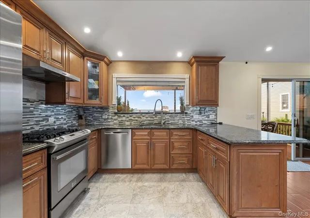 Photo 4 of Single family home for sale at 73 Beach Promenade E, Babylon, NY 11757 | MLS# 1064189 | Listing updated on 2026-10-29