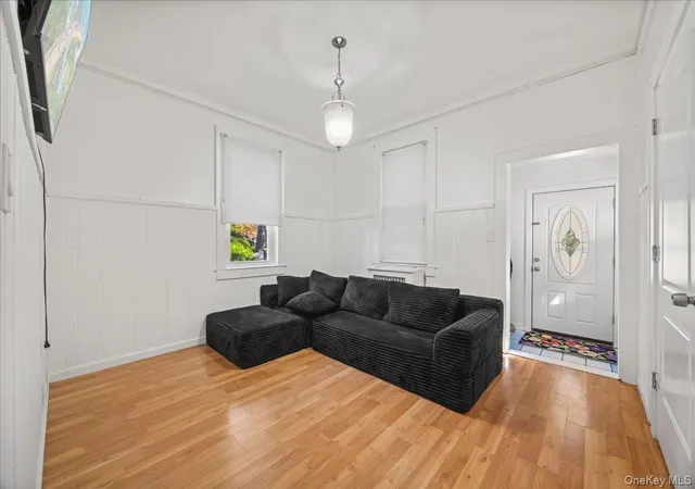Photo 3 of Single family home for sale at 213 Melville Rd, Huntington, NY 11746 | MLS# 1064210 | Listing updated on 2026-10-29