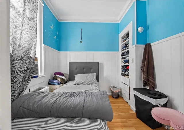 Photo 4 of Single family home for sale at 213 Melville Rd, Huntington, NY 11746 | MLS# 1064210 | Listing updated on 2026-10-29