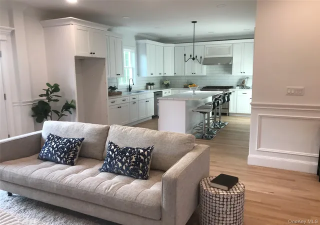 Photo 3 of Single family home for sale at 11 Delaware Ave, Oyster Bay, NY 11753 | MLS# 1064217 | Listing updated on 2026-10-23