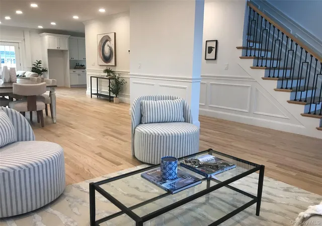 Photo 4 of Single family home for sale at 11 Delaware Ave, Oyster Bay, NY 11753 | MLS# 1064217 | Listing updated on 2026-10-23
