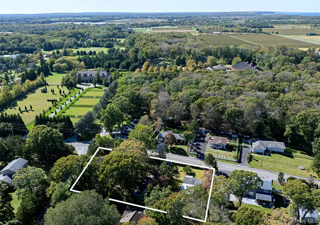Photo 2 of Single family home for sale at 2000 Cox Neck Rd, Southold, NY 11952 | MLS# 1064233 | Listing updated on 2026-10-27