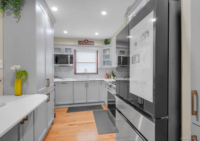 Photo 4 of House for sale at 1851 Chowan St, Hempstead, NY 11003 | MLS# 1064237 | Listing updated on 2026-10-21