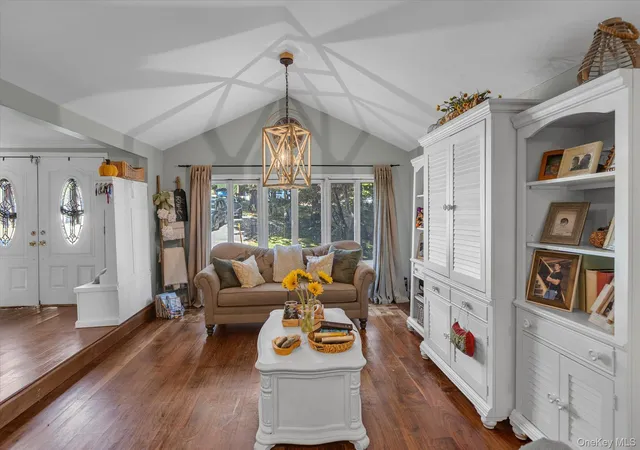 Photo 2 of Single family home for sale at 22 Alice Ln, Smithtown, NY 11787 | MLS# 1064277 | Listing updated on 2026-10-25