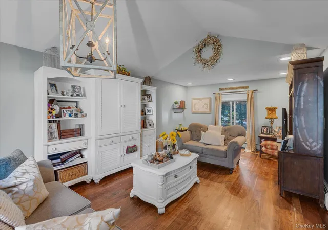 Photo 3 of Single family home for sale at 22 Alice Ln, Smithtown, NY 11787 | MLS# 1064277 | Listing updated on 2026-10-25