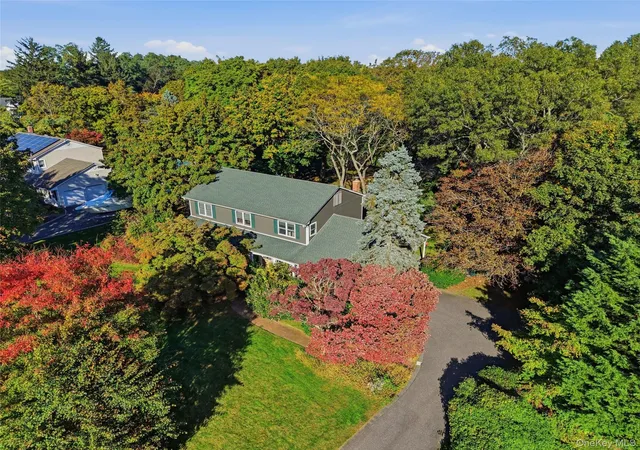 Single family home for sale at 30 Manor Rd N, Huntington, NY 11740 | MLS# 1064279