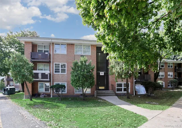 Photo 1 of Condo for sale at 191 Kearsing Pkwy #E, Ramapo, NY 10952 | MLS# 1064282 | Listing updated on 2026-10-21
