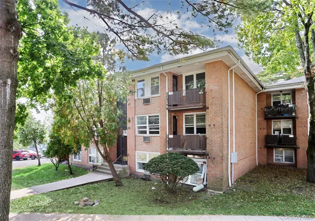 Photo 2 of Condo for sale at 191 Kearsing Pkwy #E, Ramapo, NY 10952 | MLS# 1064282 | Listing updated on 2026-10-21